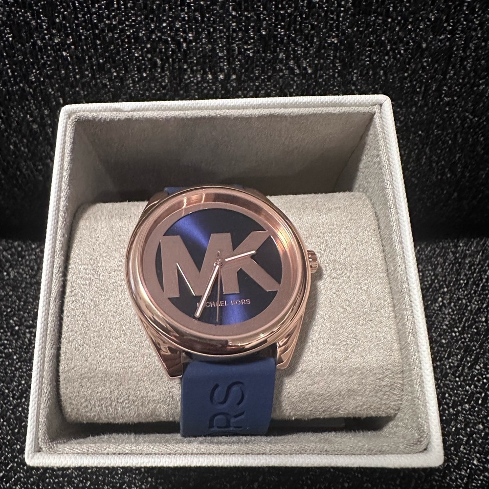 Michael Kors Navy Blue Rose Gold Women’s Watch <NIB>